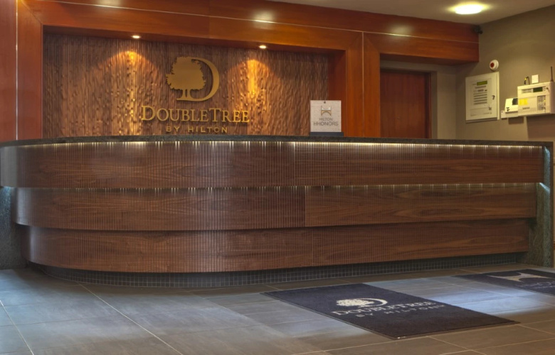 Hotel Double Tree By Hilton