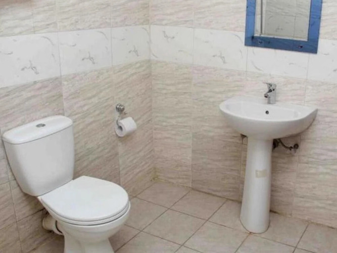 VIC JAMES APARTMENTSOver view