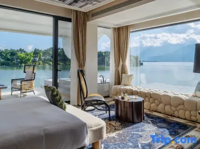 Standard Double room with lake view
