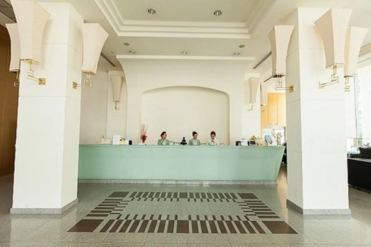 New Season Hotel