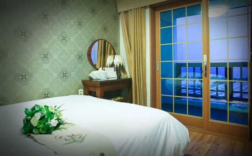 Four Season Pension