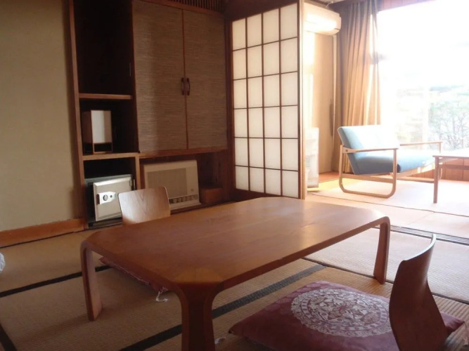 Wakakiryokan