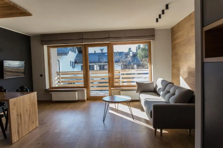 Apartment with balcony
