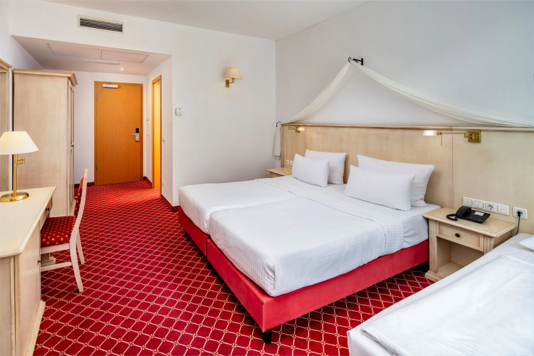 Mercure Hotel Chateau Berlin Am Kurfuerstendamm (Ex-Ringhotel Chateau) photo 8