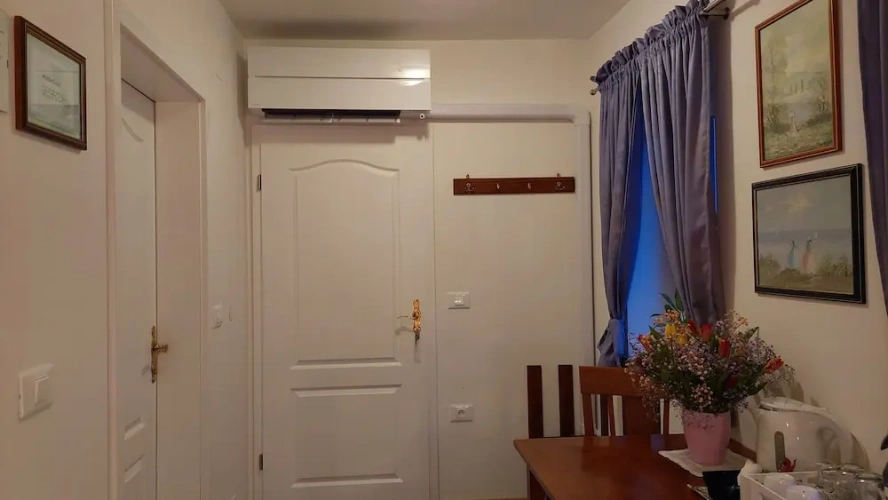 Economy Double room with balcony and with mountain view