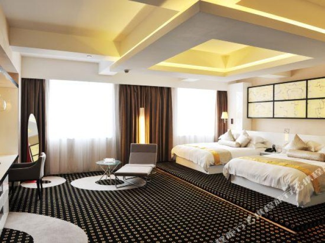 Executive Twin Suite
