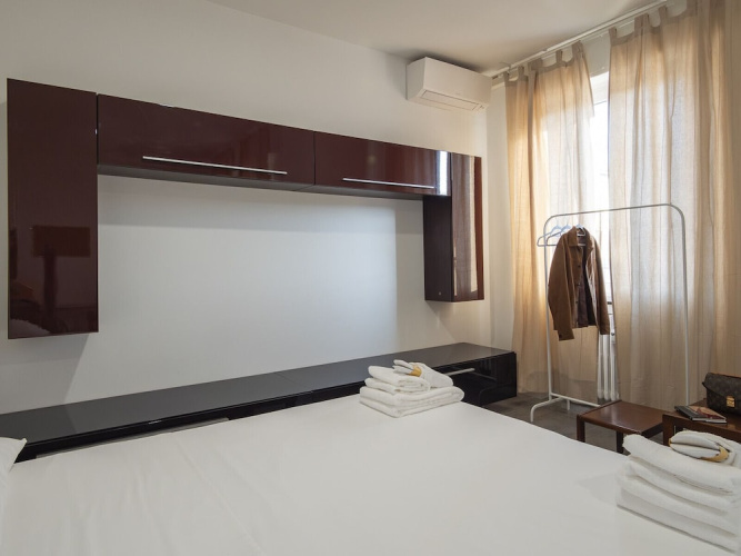 San Siro 3 Bedroom apt With Balcony