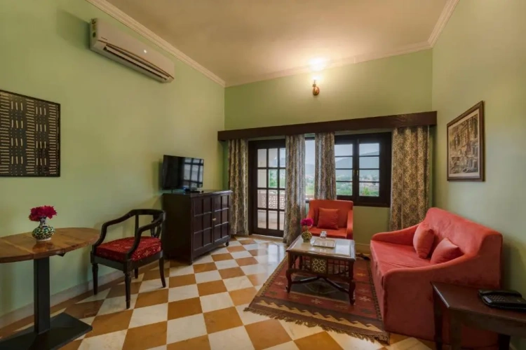 Suite with balcony