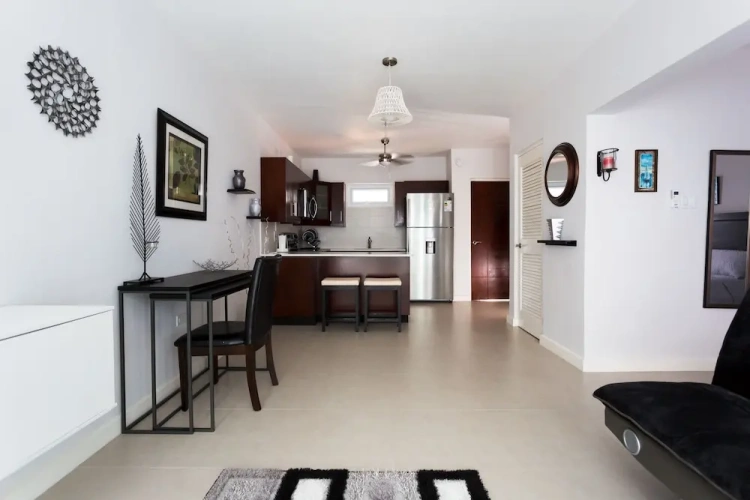 1 Bedroom Luxury Apartment with mountain view