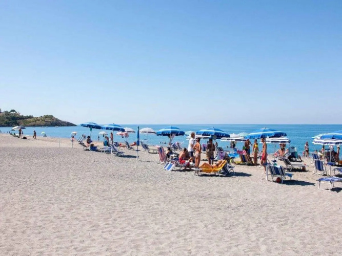 Holiday Beach