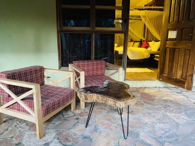 Afro smiles hotel
