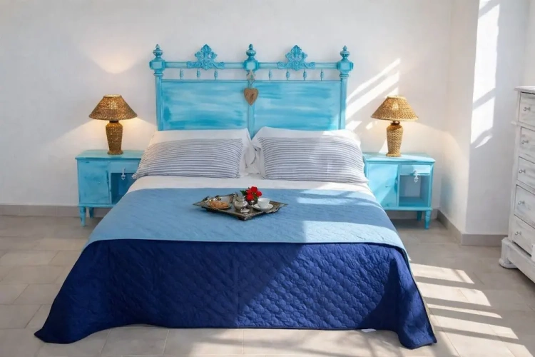 Standard Triple room with sea view