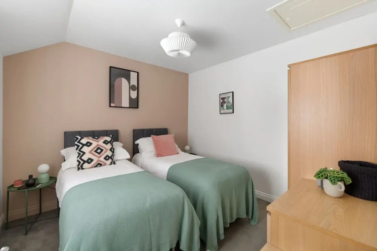 88A Albany Road