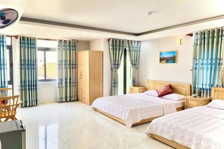 Deluxe Family room with balcony