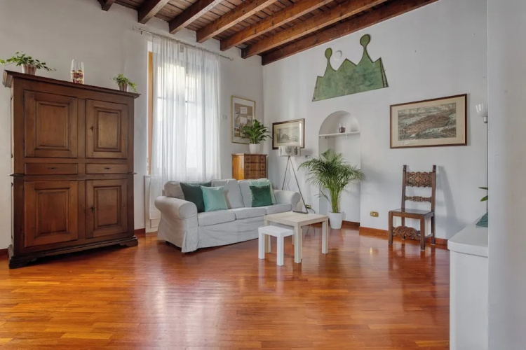 Inviting flat near the city centre