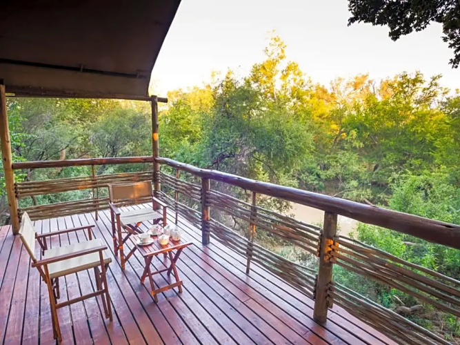 Aha Thakadu River Camp