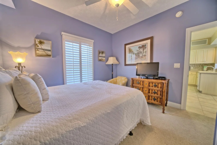 Relaxing Beachfront Condo with Beach Access - Unit 1603 by RedAwning