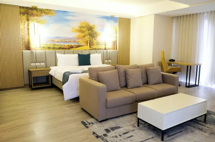 Jamins Hotel & Resort Inc