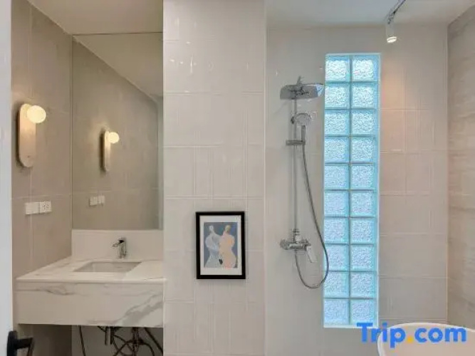 Patong Beach 2BR beautiful apartment 1 min walk