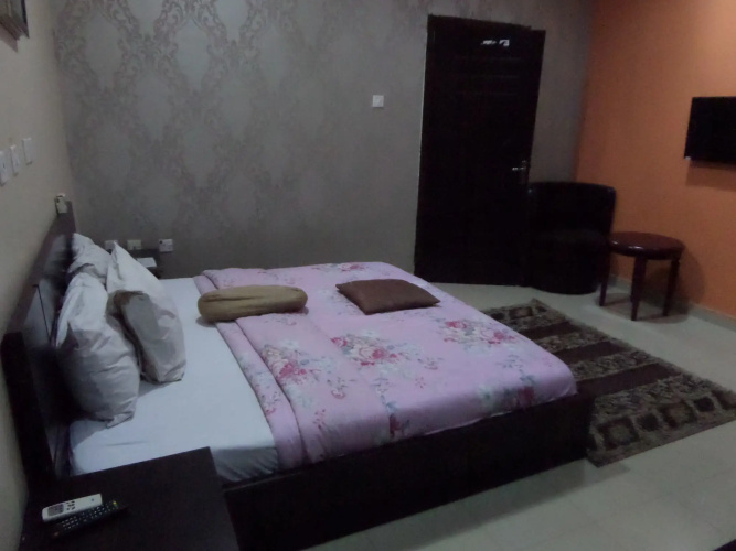 Alheri Suites