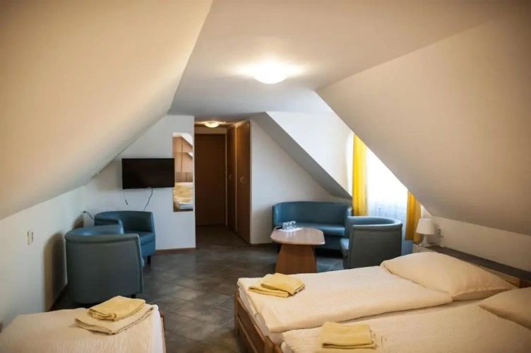 Standard Quadruple room