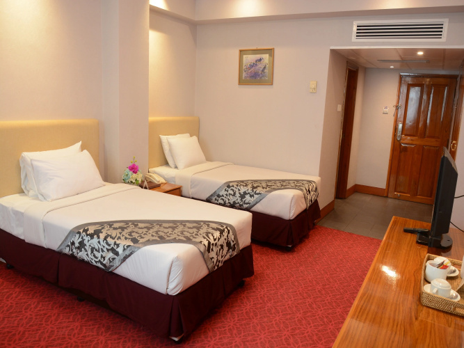 Central Hotel Yangon