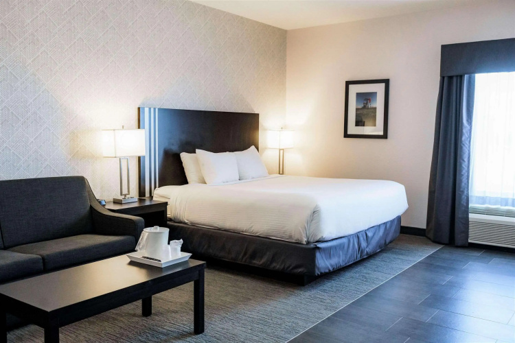 Park Inn by Radisson Edmonton Airport