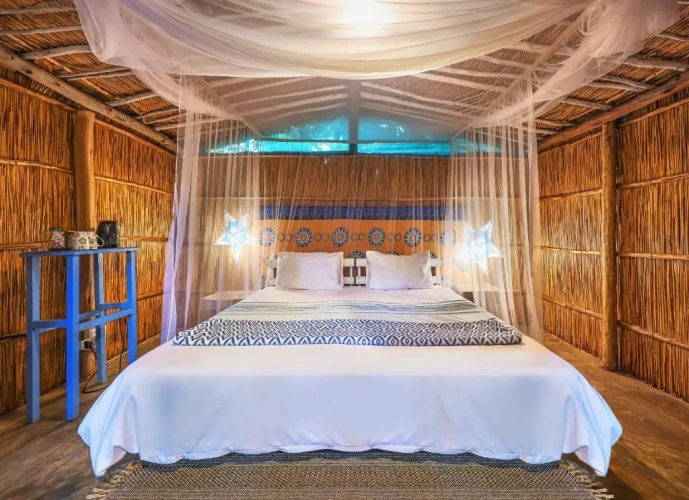 2 Bedrooms Bungalow with view