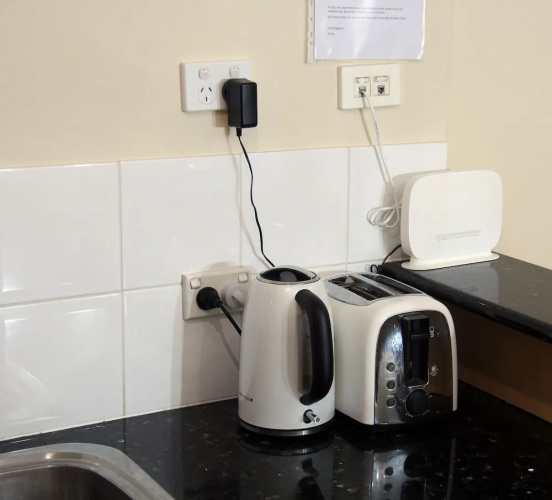 Adelaide Cbd Apartment - 3Br, 2Bath & Carpark