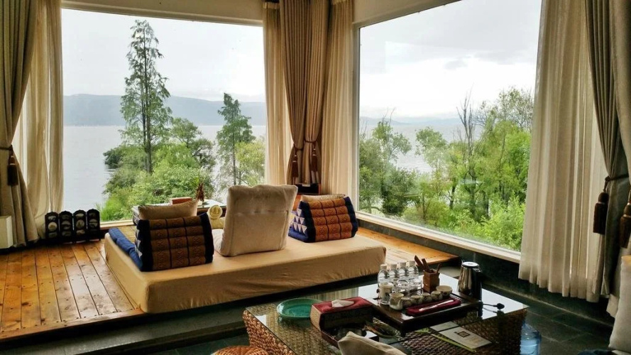 Shiyue Holiday Hotel