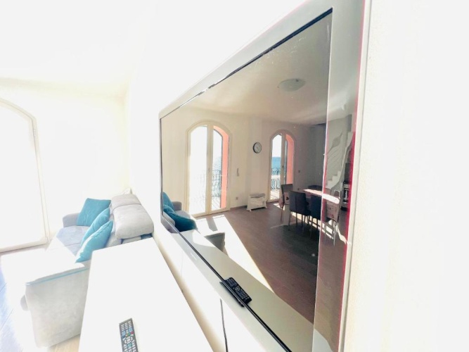 3 Bedrooms Apartment