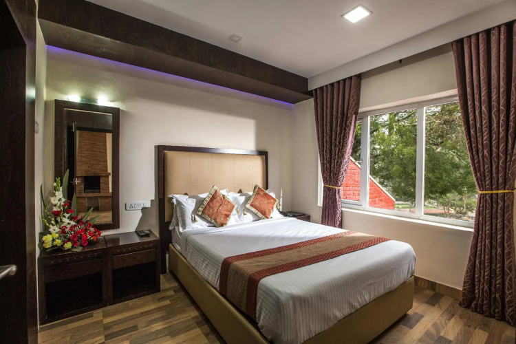 Hotel Lakeview Ooty