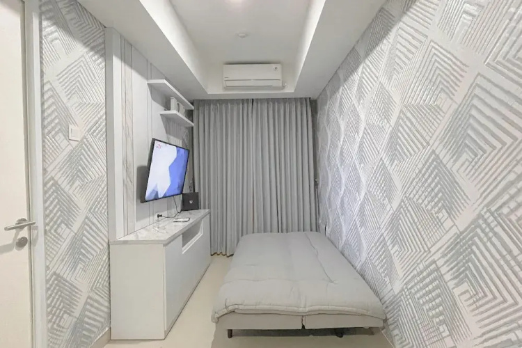 Grey Toned 1Br Apartment Tamansari Skylounge Makassar