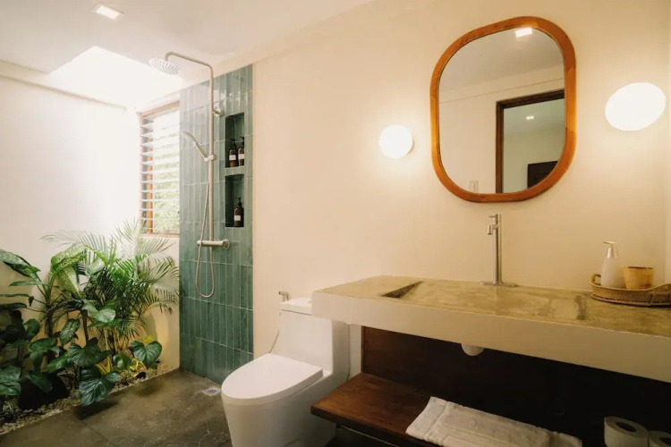 Ananda House