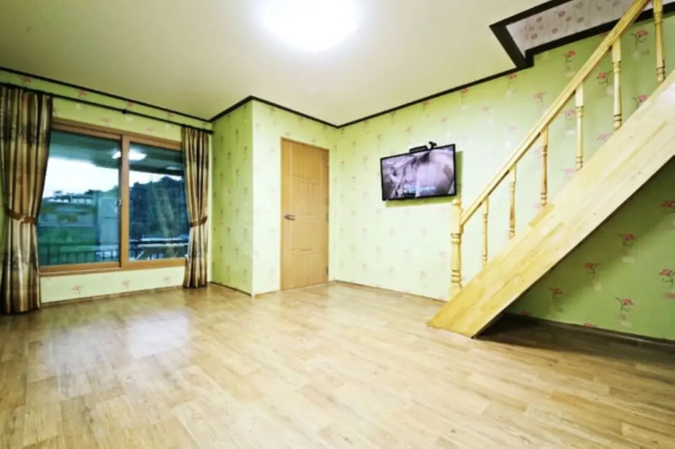 Hill Of Wind Pension