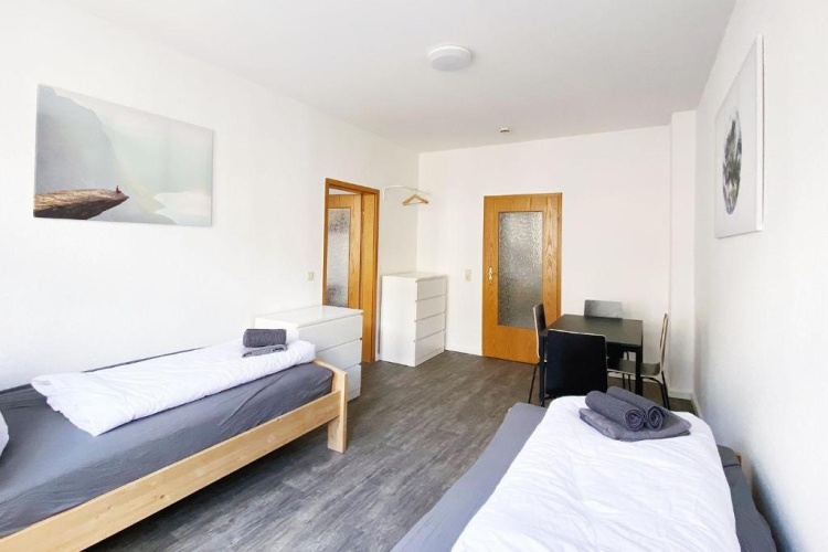 2 Bedrooms Apartment