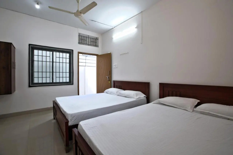 Sarvam Lodge