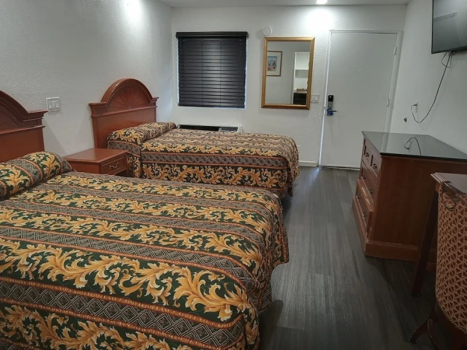 Standard Quadruple room