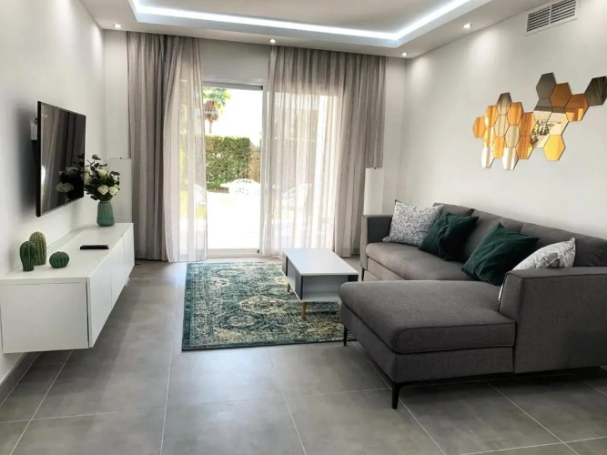 2 Bedrooms Luxury Apartment