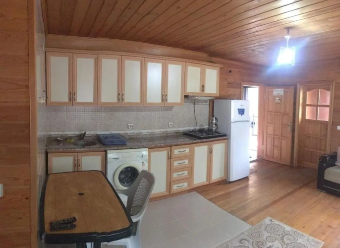 2 Bedrooms Cottage