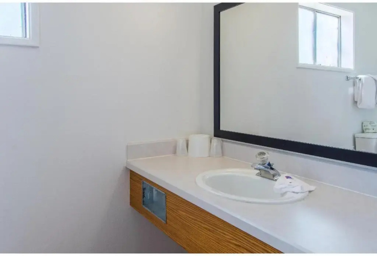 Motel 6 Troy