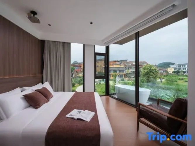 Standard Double room with lake view