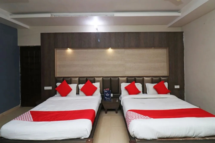 Oyo 22946 Sbg Inn