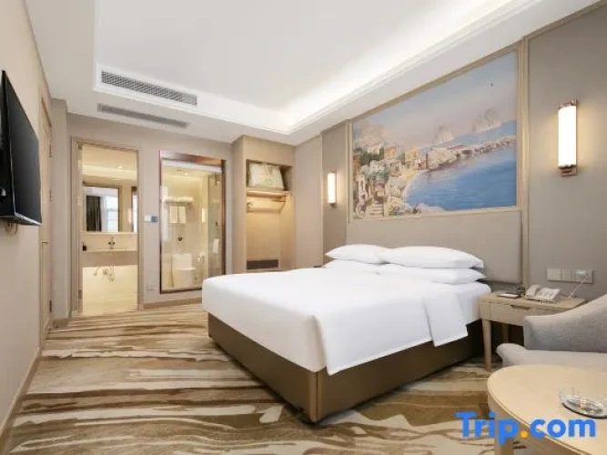 1 Bedroom Business Suite