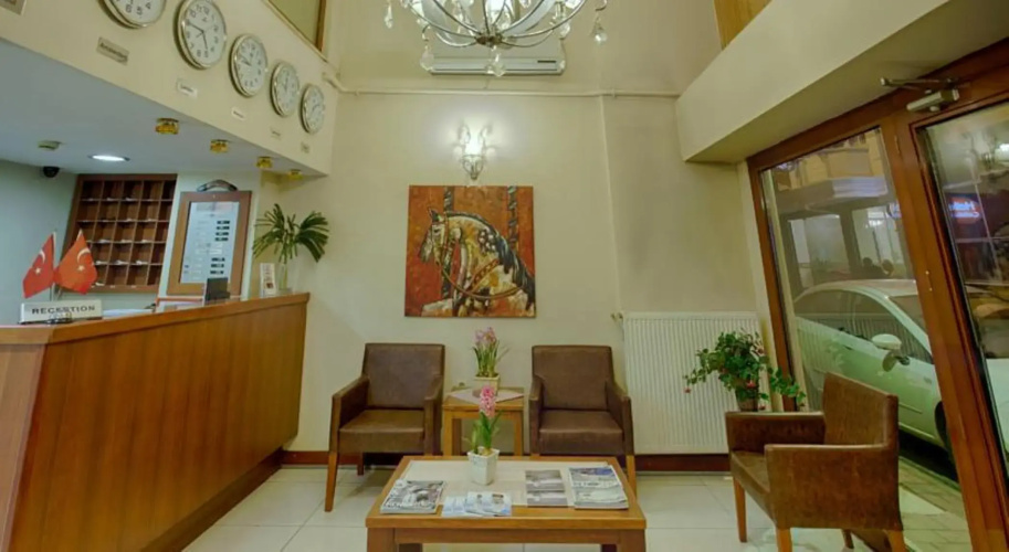 Hotel Peli̇t