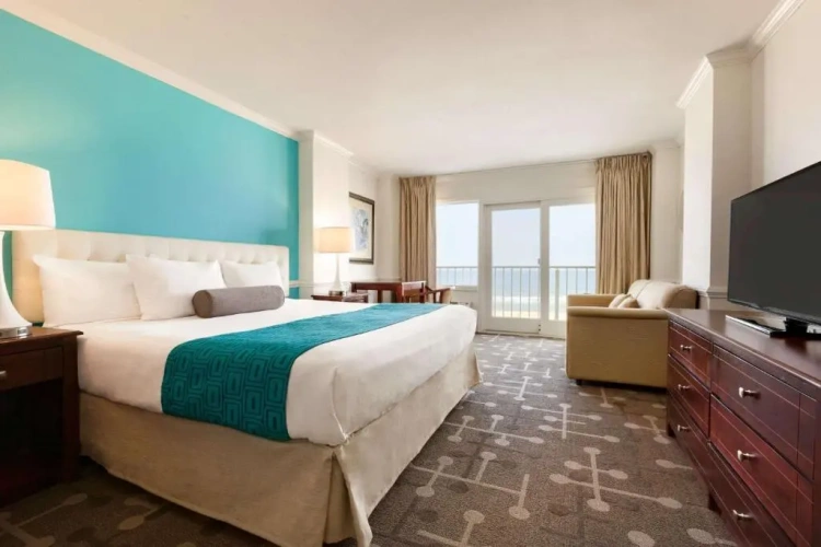 Standard room with balcony