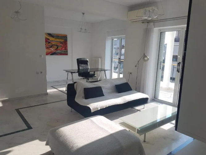 NN Larisa Deluxe Apartment