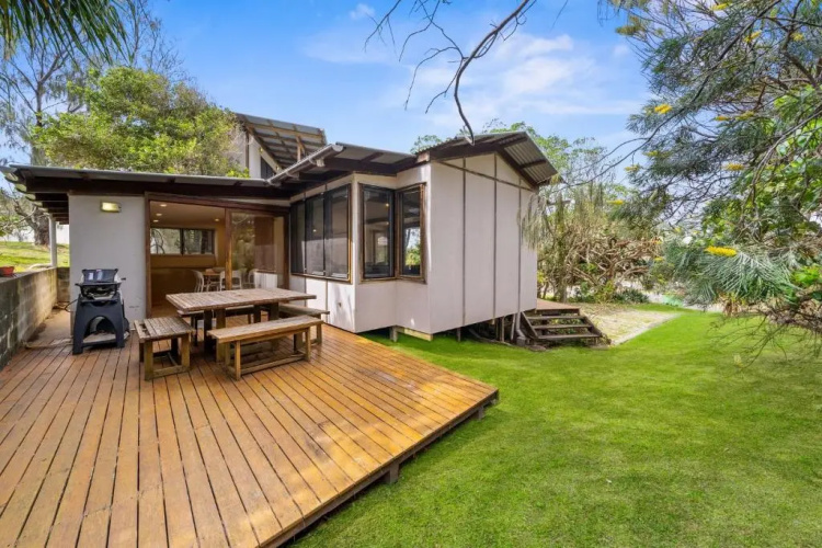 Laguna House
