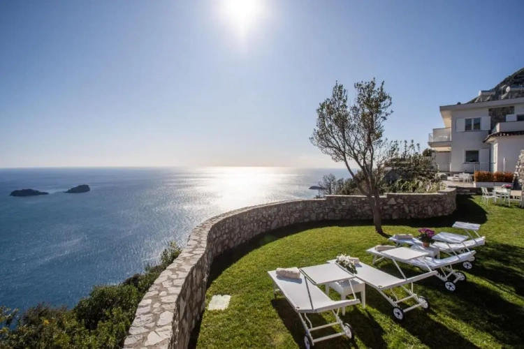 Villa with sea view