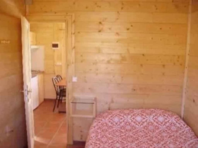 2 Bedrooms Bungalow